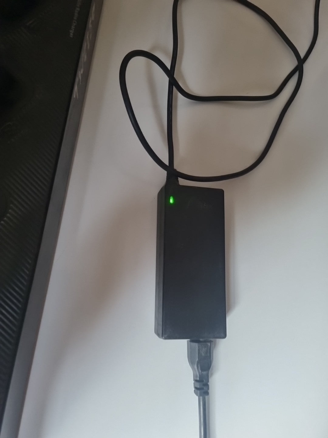 Hytera PD605 and charger