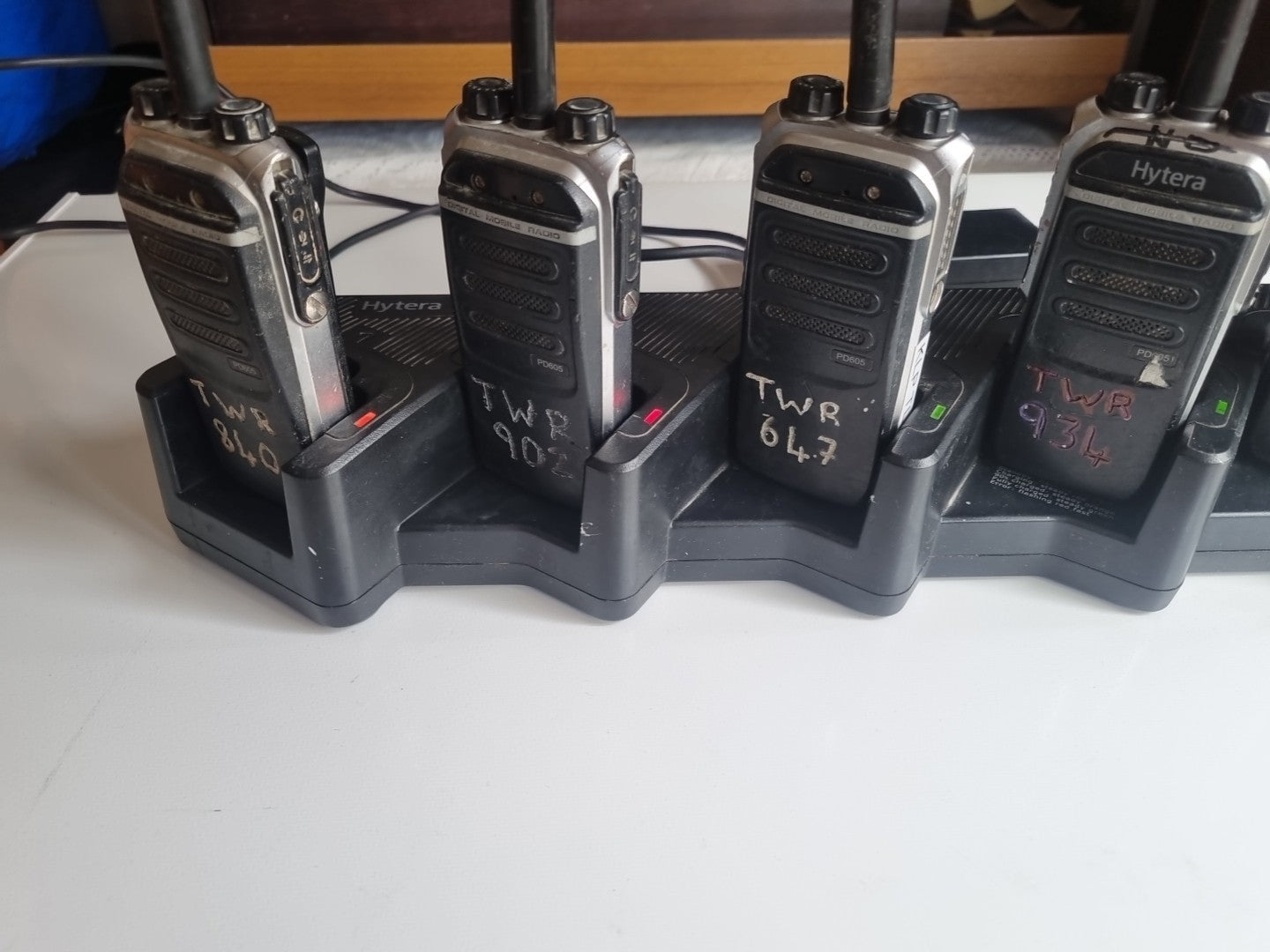 Hytera PD605 and charger