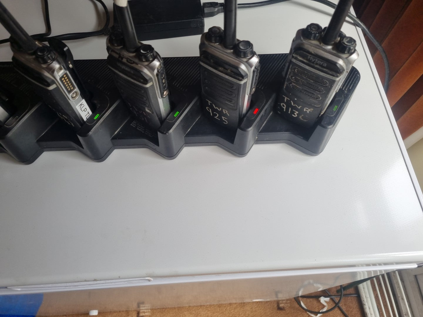 Hytera PD605 and charger
