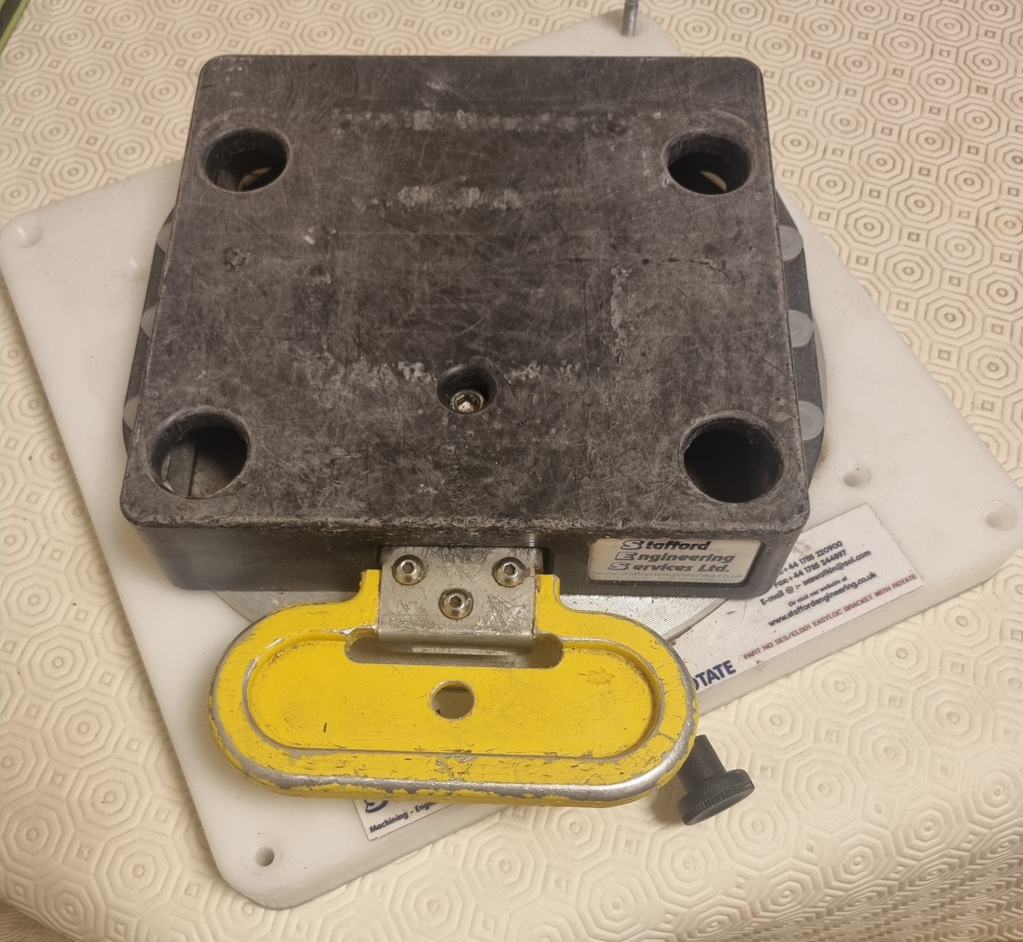 Zoll X E series defib vehicle mount