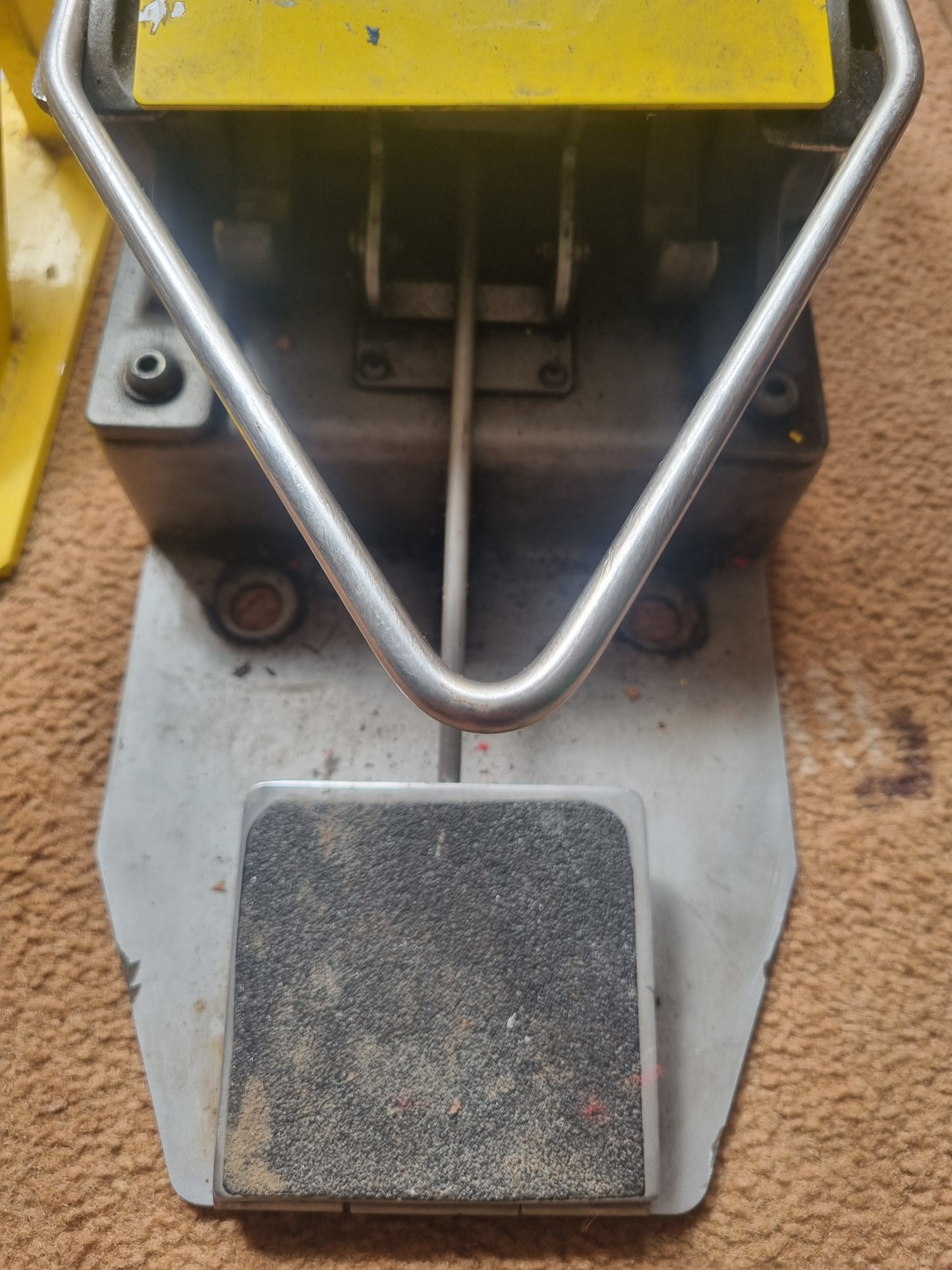 Ferno stretcher mount