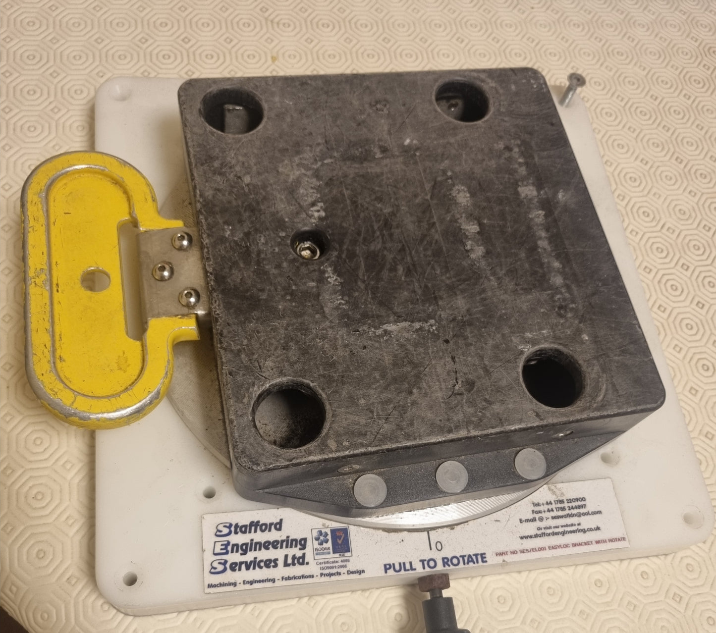 Zoll X E series defib vehicle mount