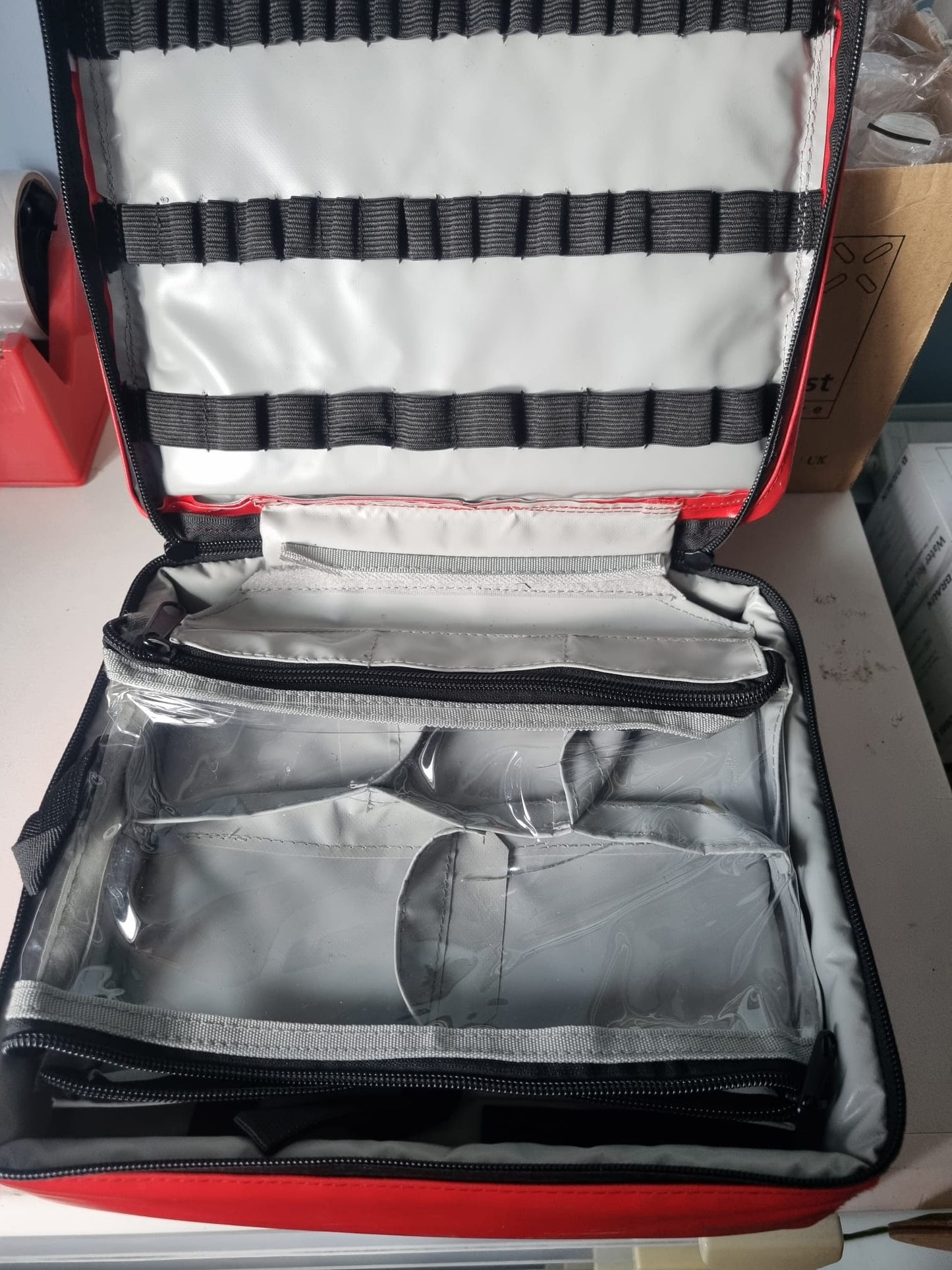 WaterStop PRO Ampoule Case – 29cm x 24cm x 7.5cm – Holds 100 Ampoules – Water-Resistant