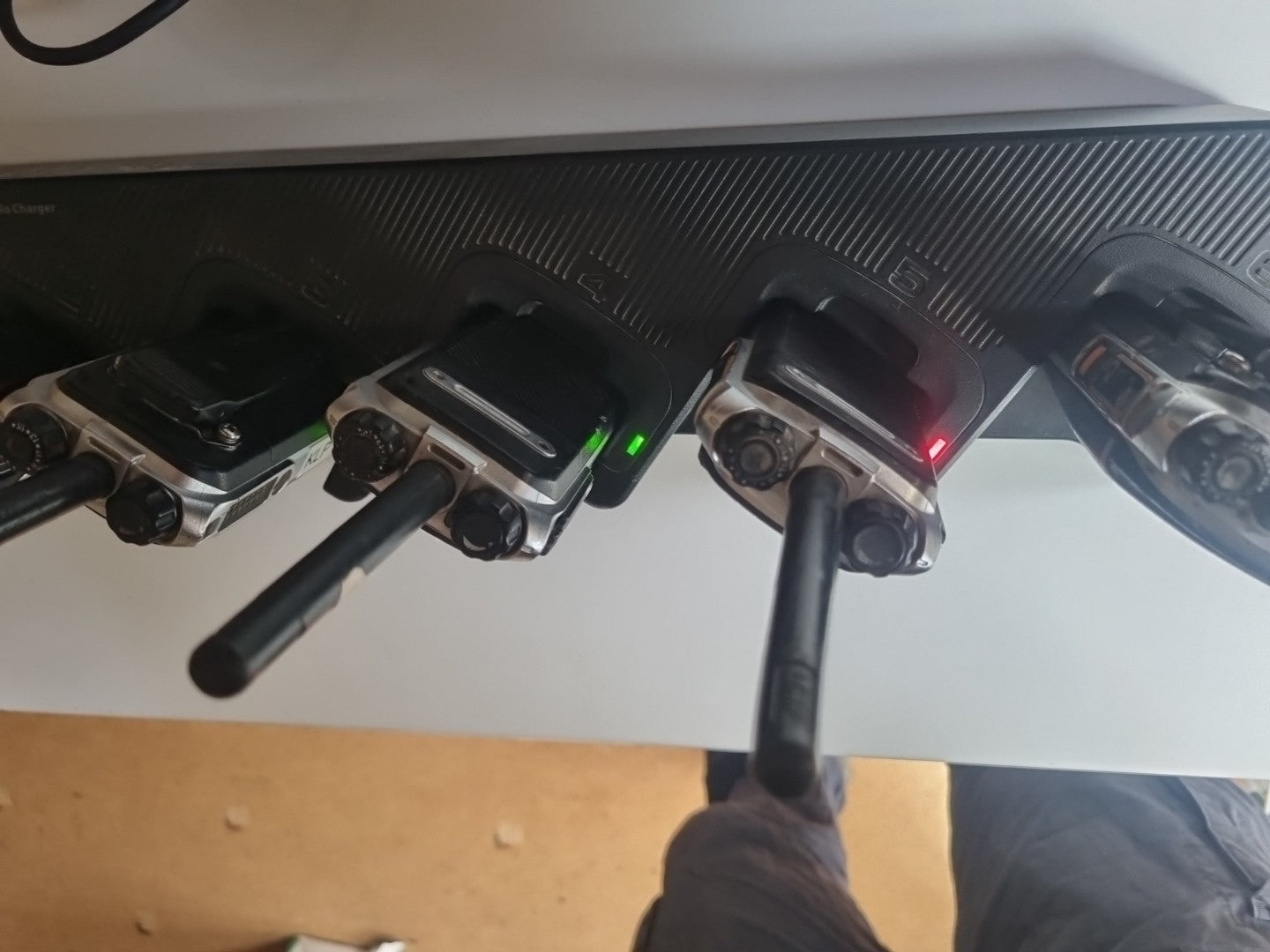 Hytera PD605 and charger